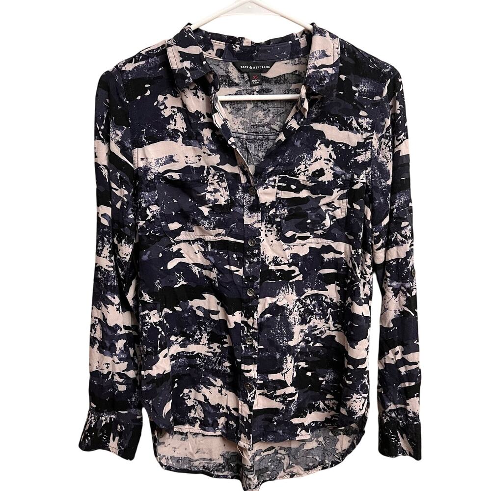 Rock & Republic Blue Camo Long Sleeve Button Up Front Pocket Blouse Size XS - Picture 7 of 16